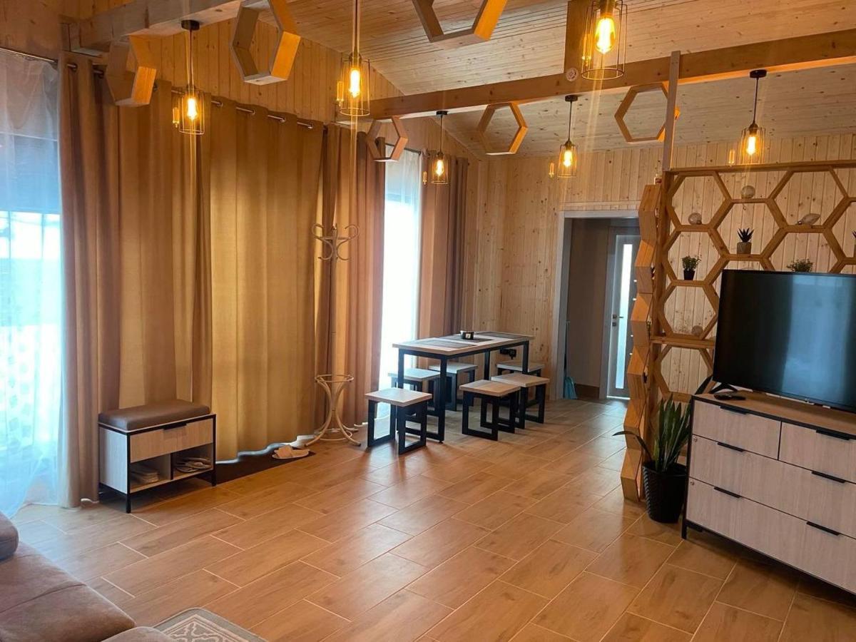 Tustan Apart Urych Extérieur photo